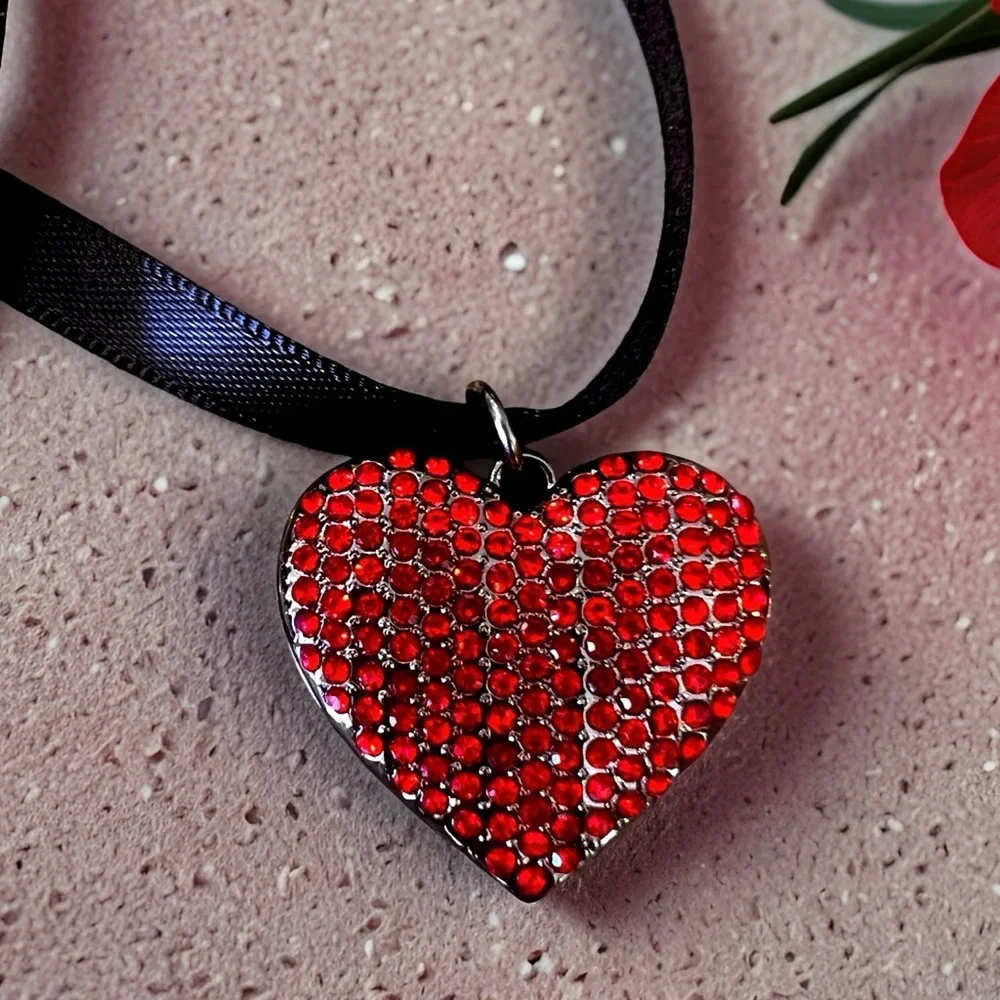 Red Heart Crystal Pendant Choker Necklace
